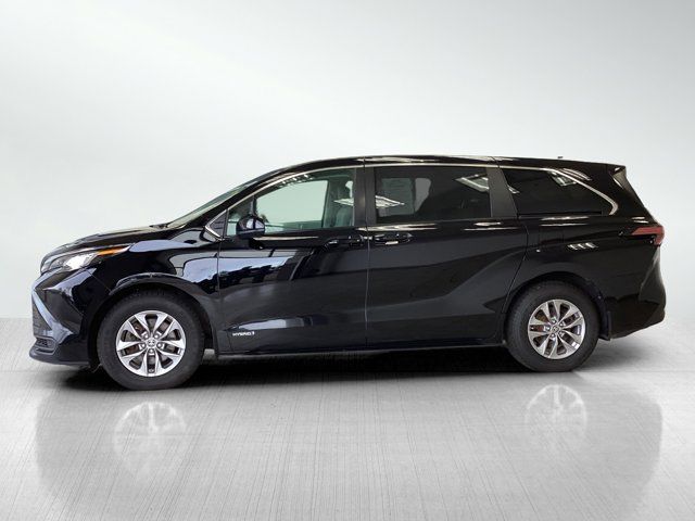 2021 Toyota Sienna LE