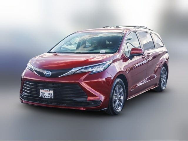 2021 Toyota Sienna LE