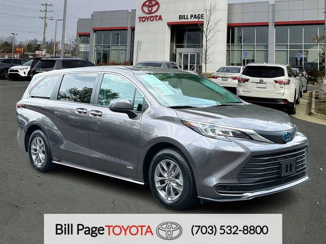 2021 Toyota Sienna LE