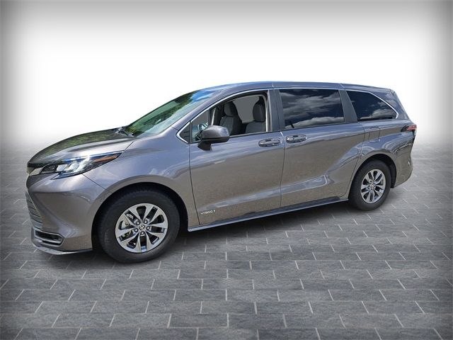 2021 Toyota Sienna LE