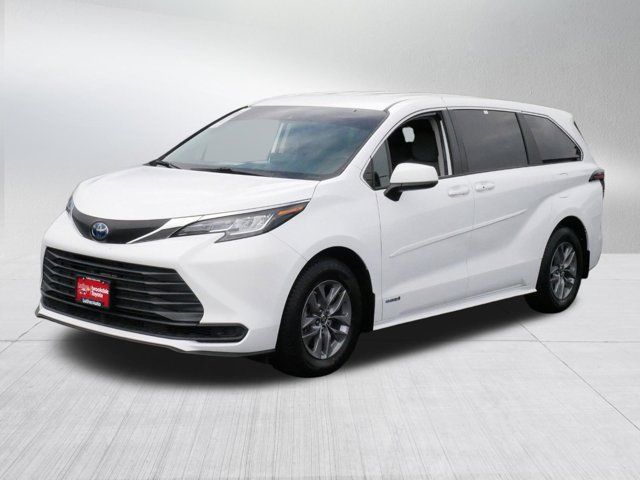 2021 Toyota Sienna LE