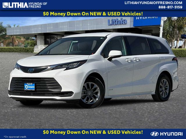 2021 Toyota Sienna LE