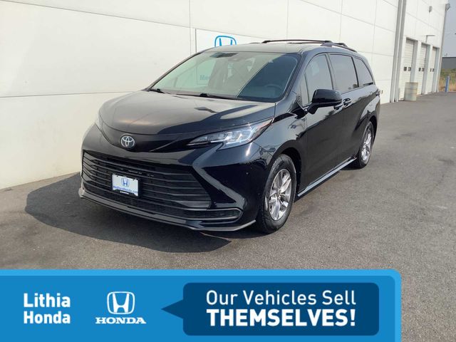 2021 Toyota Sienna LE