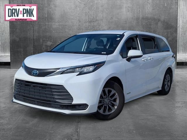 2021 Toyota Sienna LE