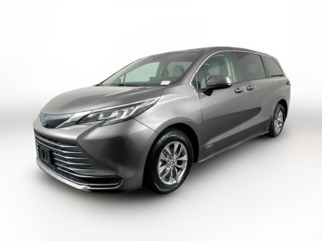 2021 Toyota Sienna LE