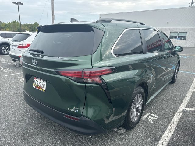 2021 Toyota Sienna LE