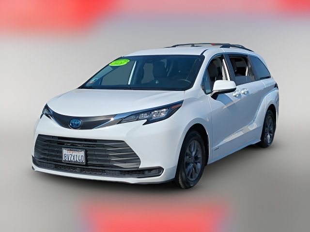 2021 Toyota Sienna LE