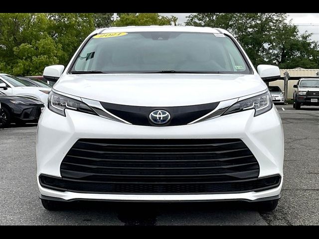 2021 Toyota Sienna LE