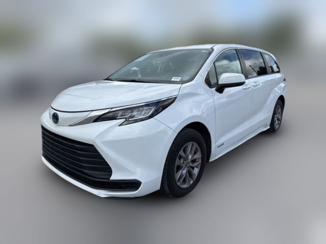 2021 Toyota Sienna LE