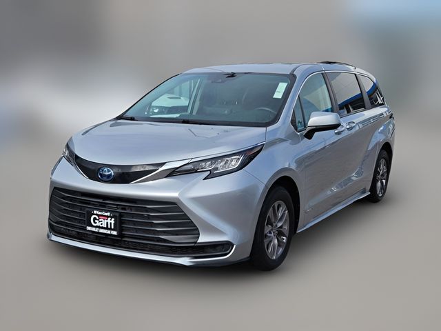 2021 Toyota Sienna LE