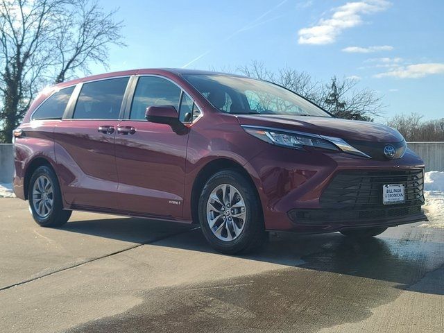 2021 Toyota Sienna LE