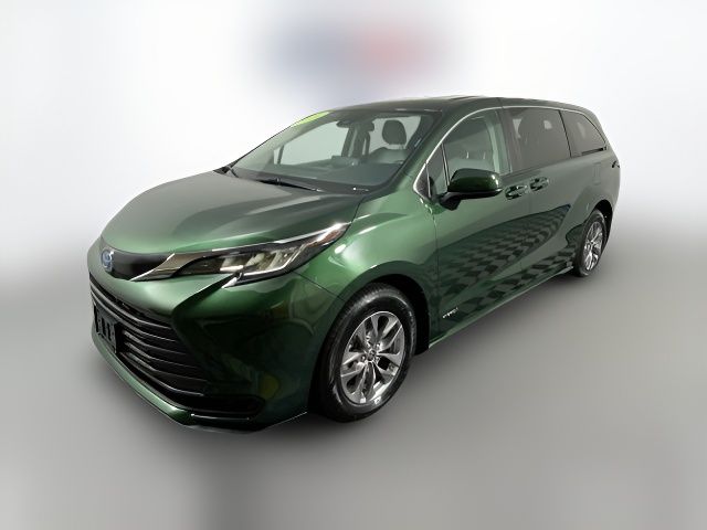 2021 Toyota Sienna LE