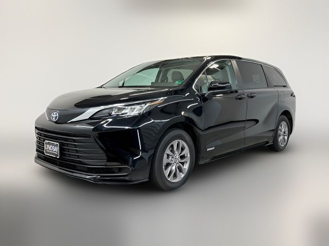 2021 Toyota Sienna LE