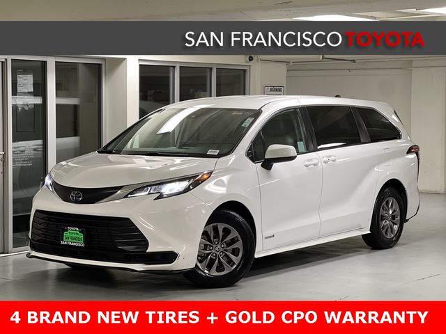 2021 Toyota Sienna LE