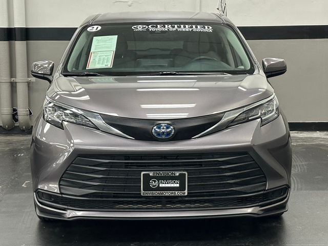 2021 Toyota Sienna LE