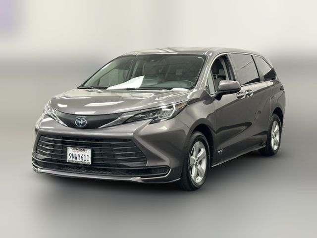 2021 Toyota Sienna LE