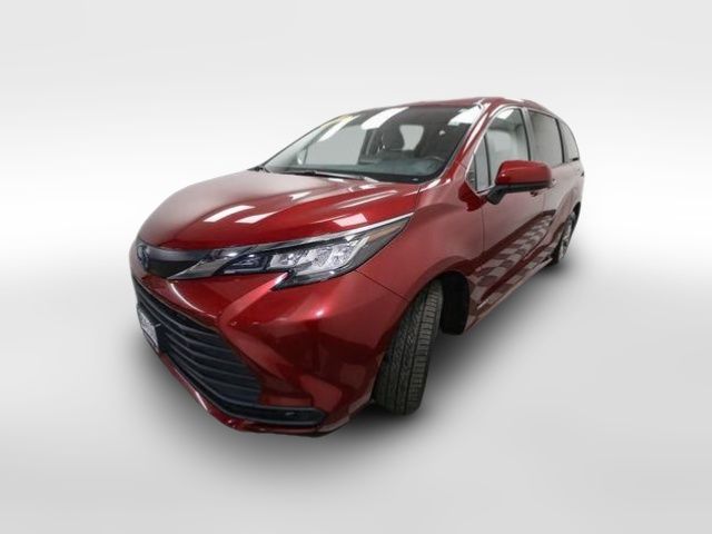 2021 Toyota Sienna LE
