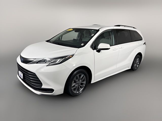 2021 Toyota Sienna LE