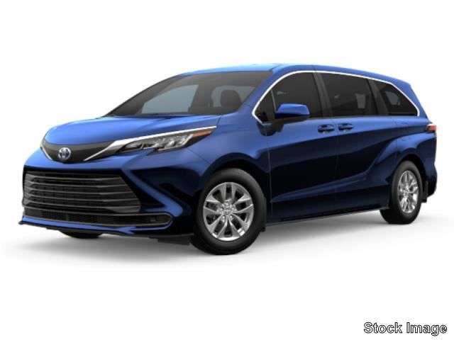 2021 Toyota Sienna LE