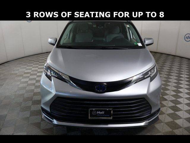 2021 Toyota Sienna LE