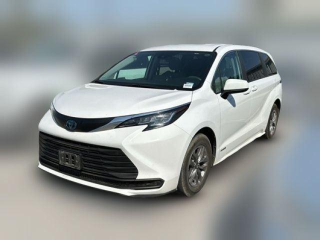 2021 Toyota Sienna LE