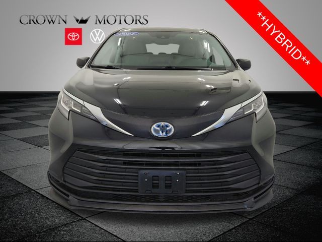 2021 Toyota Sienna LE