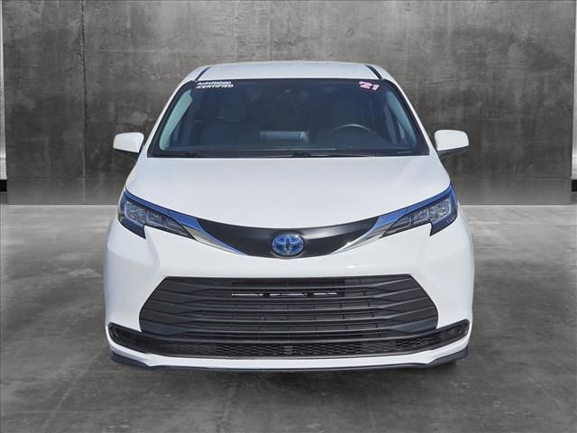 2021 Toyota Sienna LE