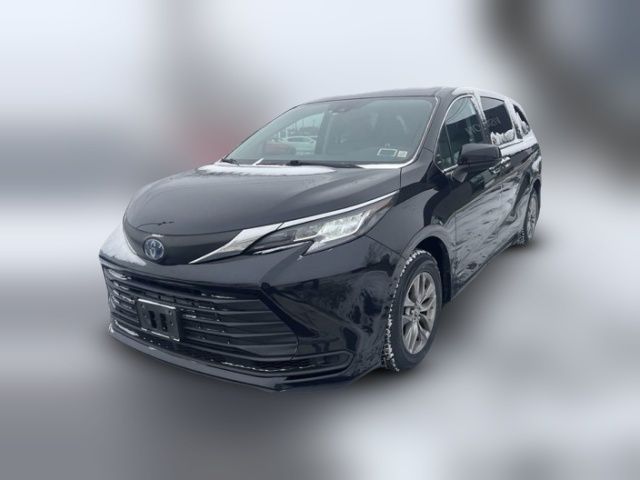 2021 Toyota Sienna LE