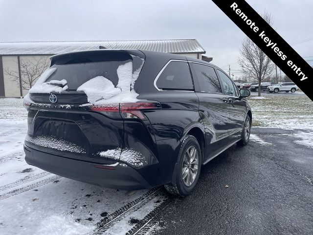 2021 Toyota Sienna LE