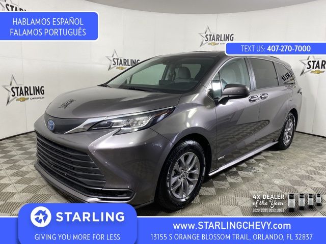 2021 Toyota Sienna LE