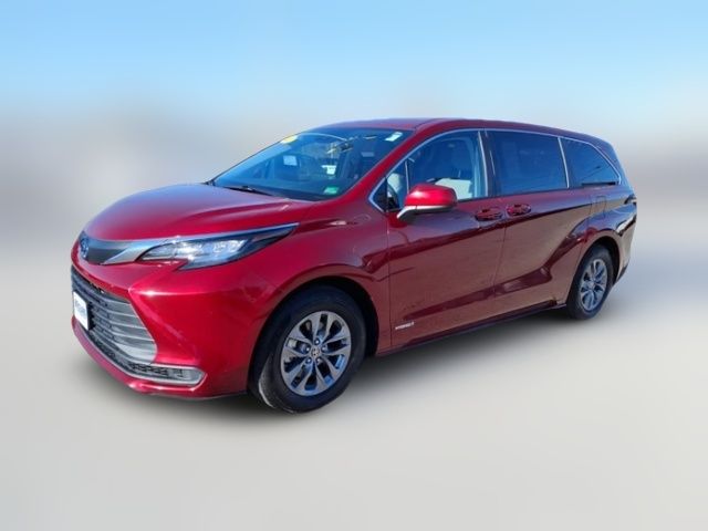 2021 Toyota Sienna LE