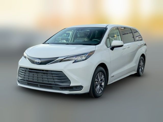 2021 Toyota Sienna LE