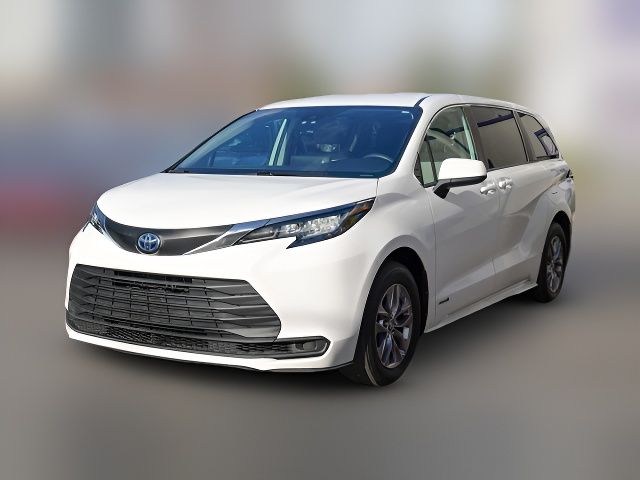 2021 Toyota Sienna LE