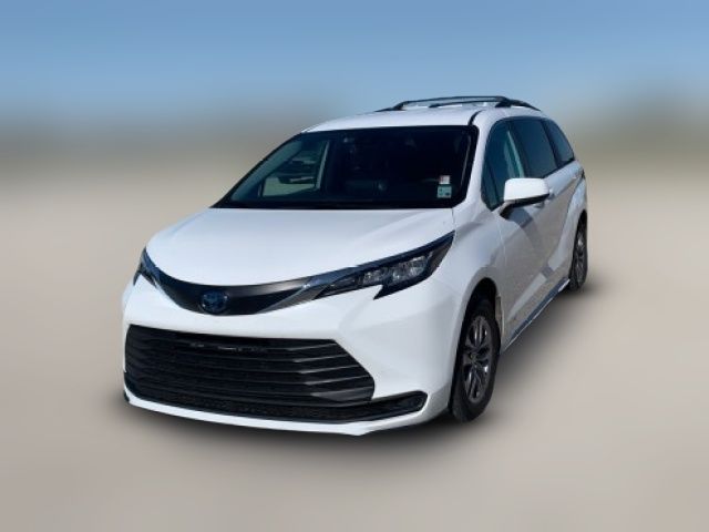 2021 Toyota Sienna LE