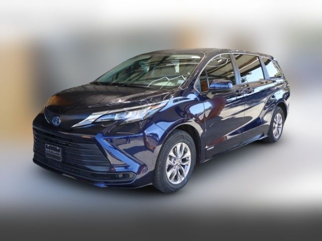 2021 Toyota Sienna LE