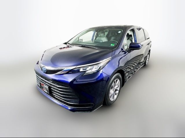 2021 Toyota Sienna LE