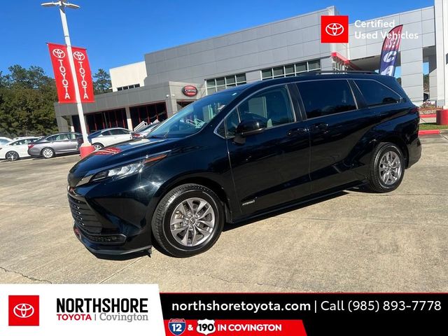 2021 Toyota Sienna LE