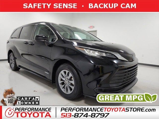 2021 Toyota Sienna LE