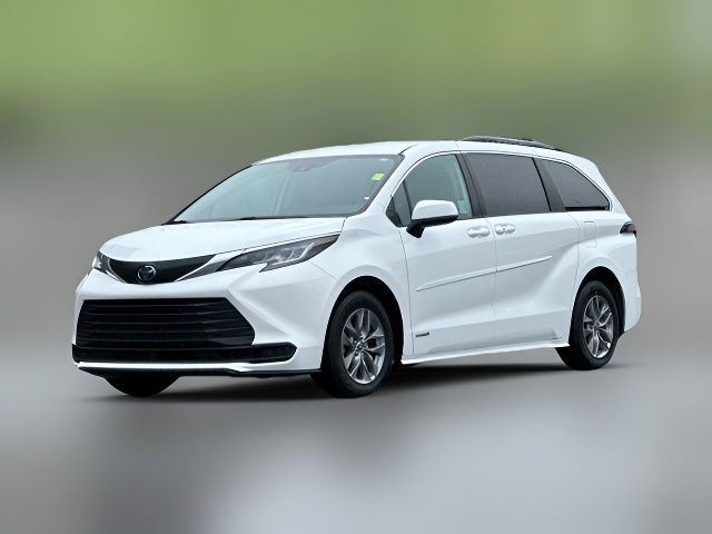 2021 Toyota Sienna LE