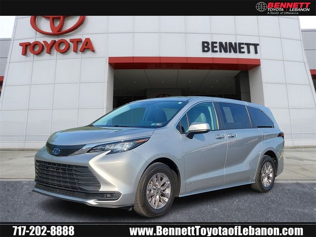 2021 Toyota Sienna LE