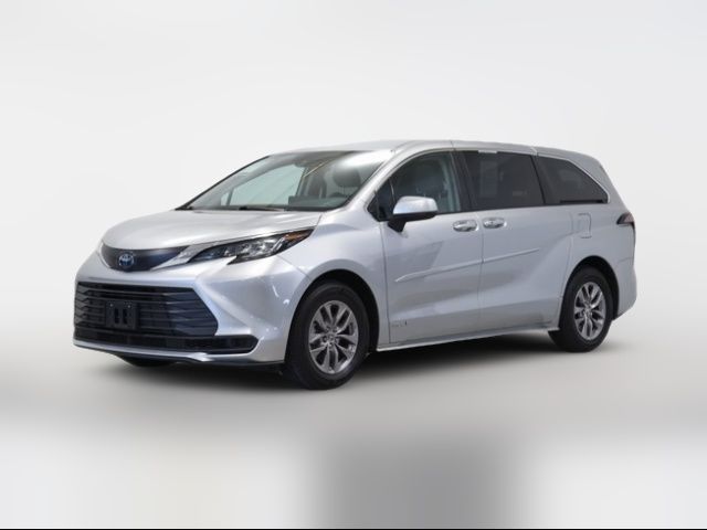 2021 Toyota Sienna LE