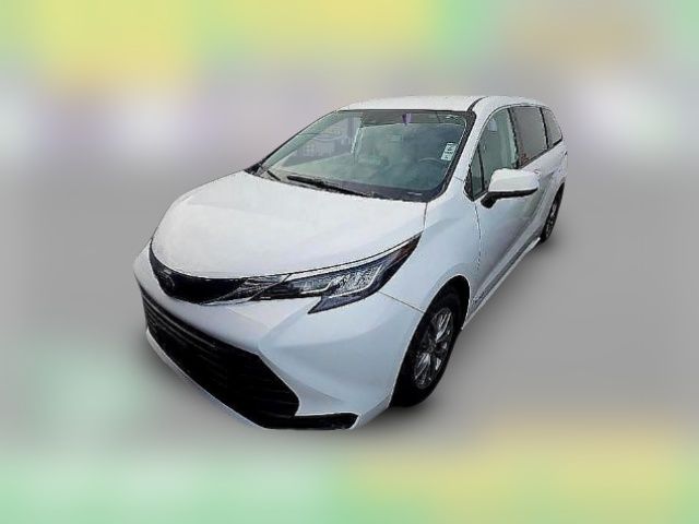 2021 Toyota Sienna LE