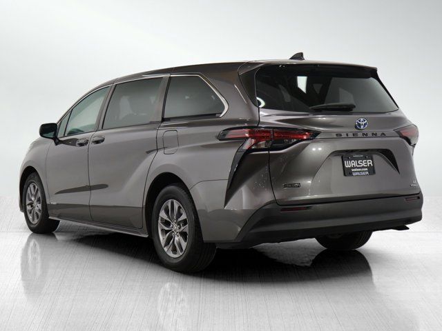 2021 Toyota Sienna LE