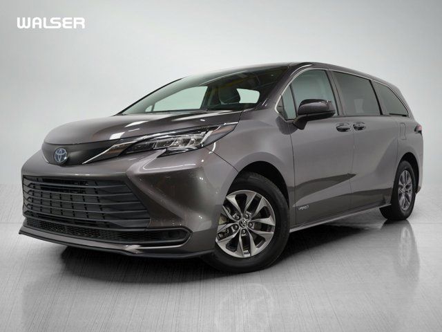 2021 Toyota Sienna LE