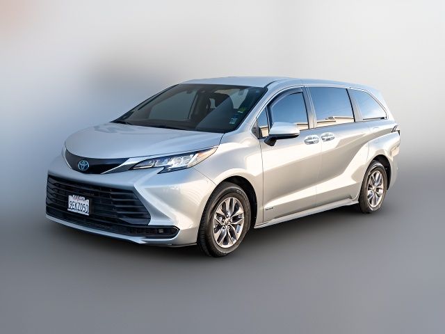 2021 Toyota Sienna LE