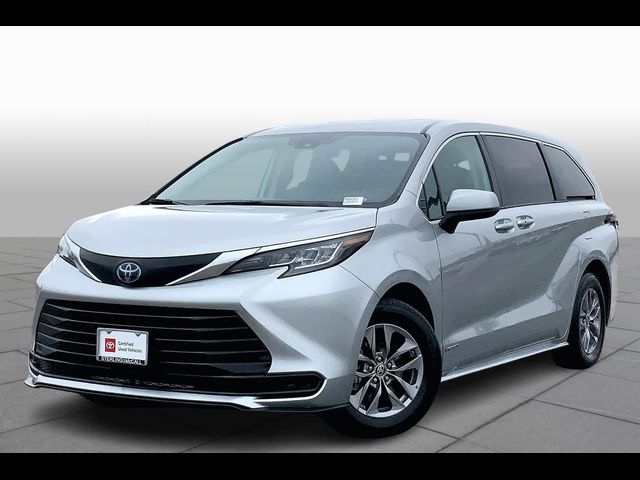 2021 Toyota Sienna LE