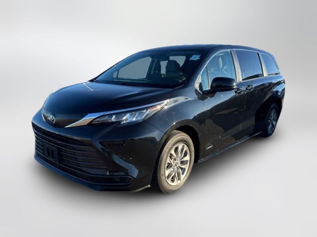 2021 Toyota Sienna LE