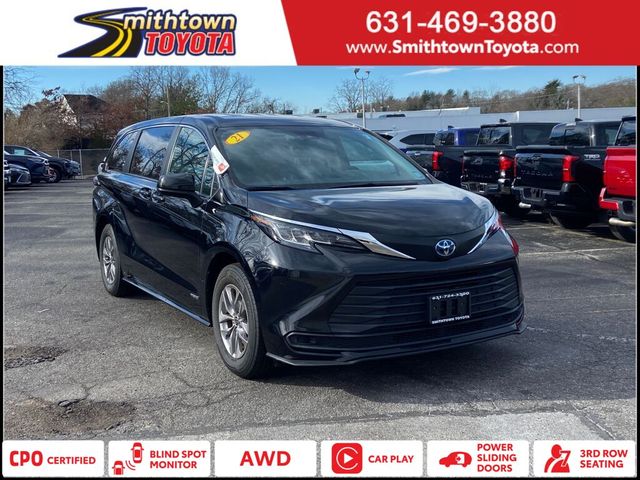 2021 Toyota Sienna LE