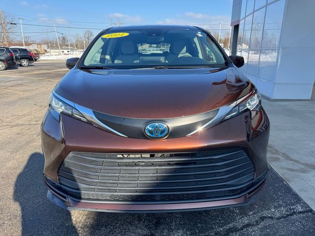 2021 Toyota Sienna LE