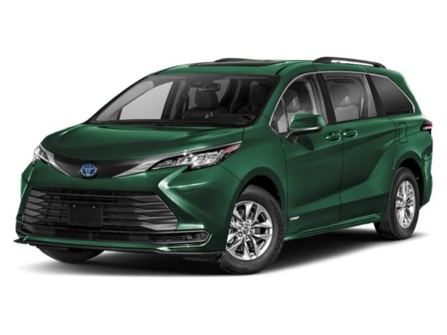 2021 Toyota Sienna LE